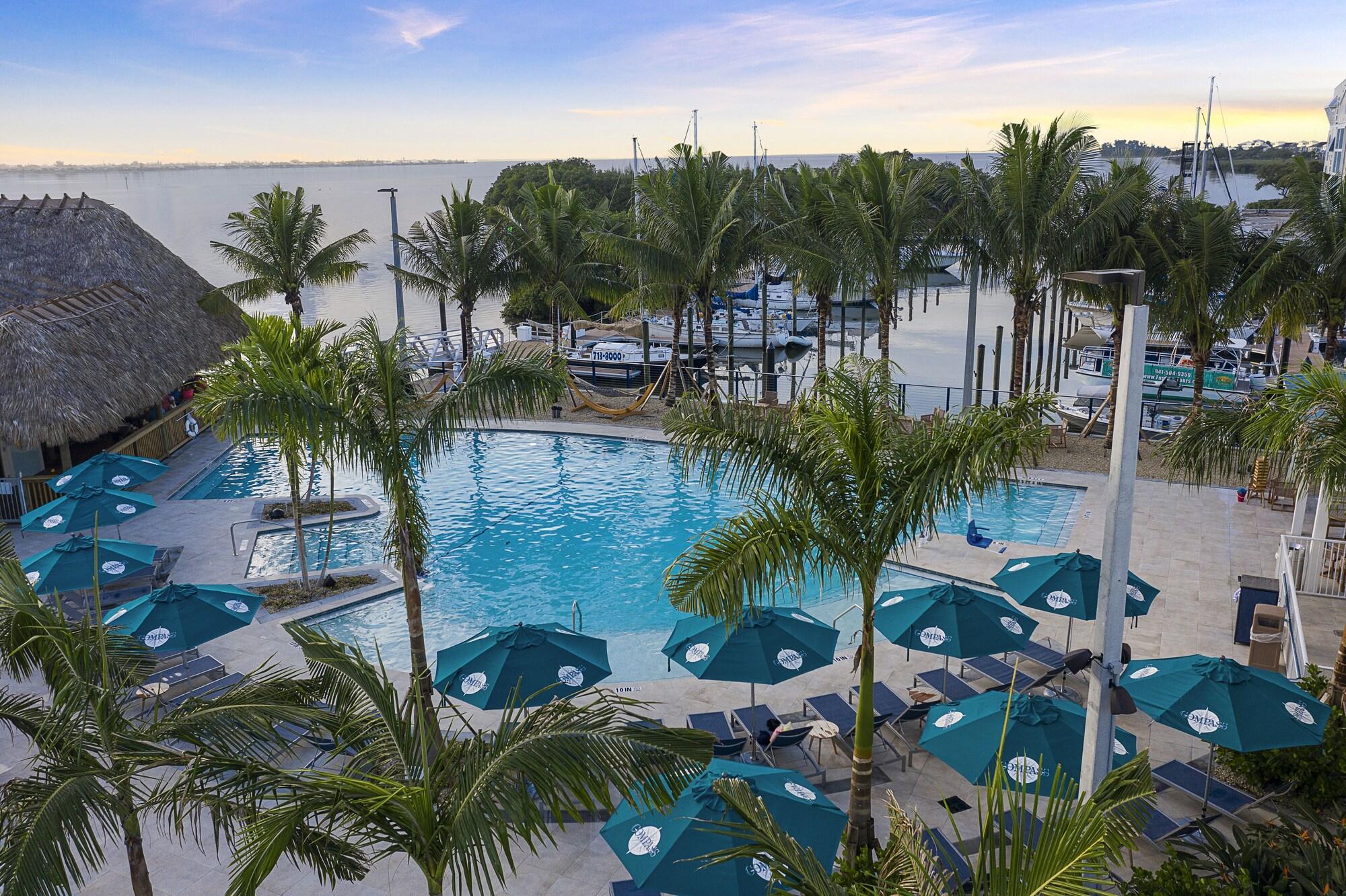 Compass Hotel By Margaritaville Anna Maria Sound Bradenton Exterior photo